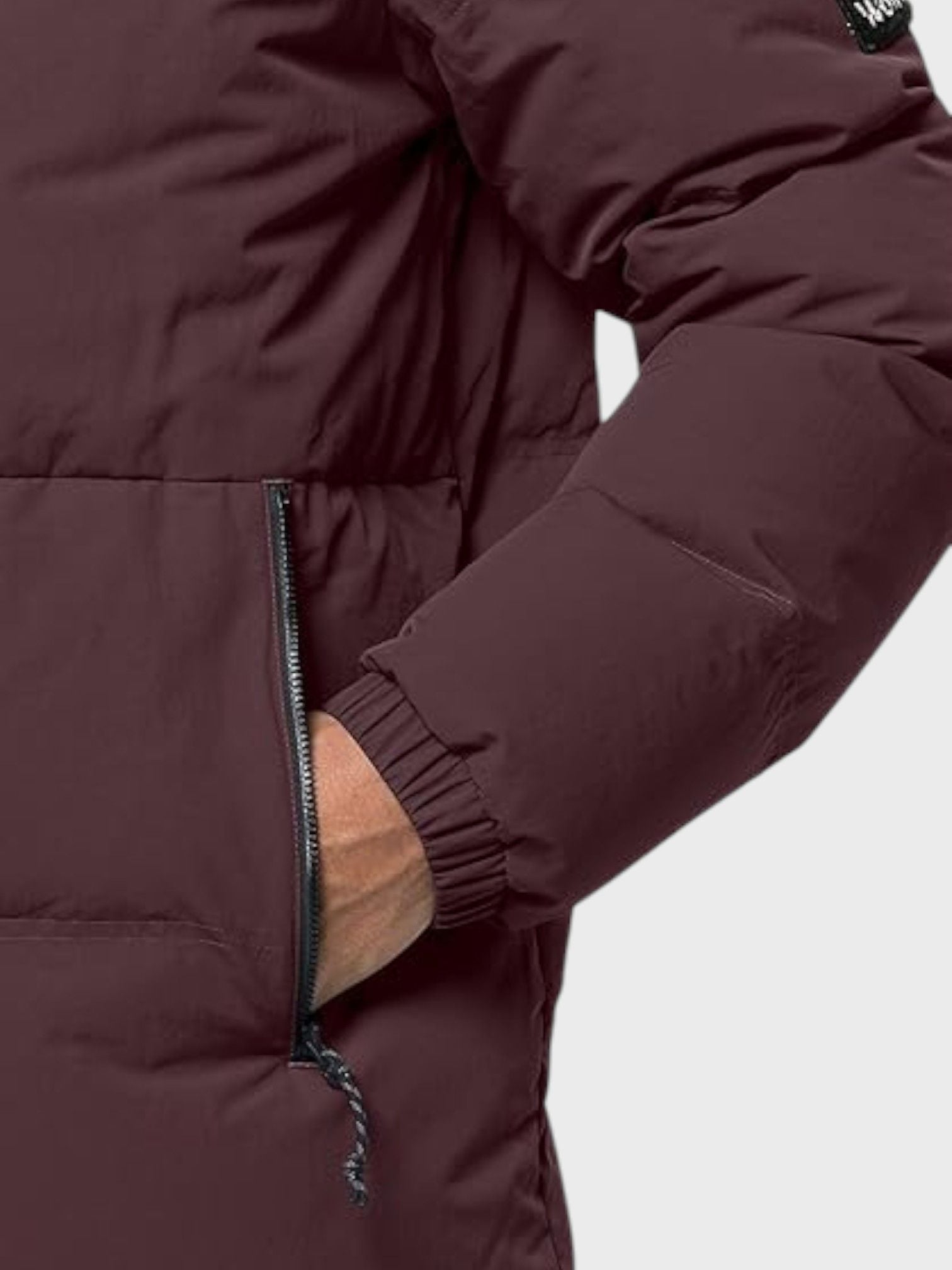 kamu-outdoors-product-jack-wolfskin-miesten-untuvatakki.jpg