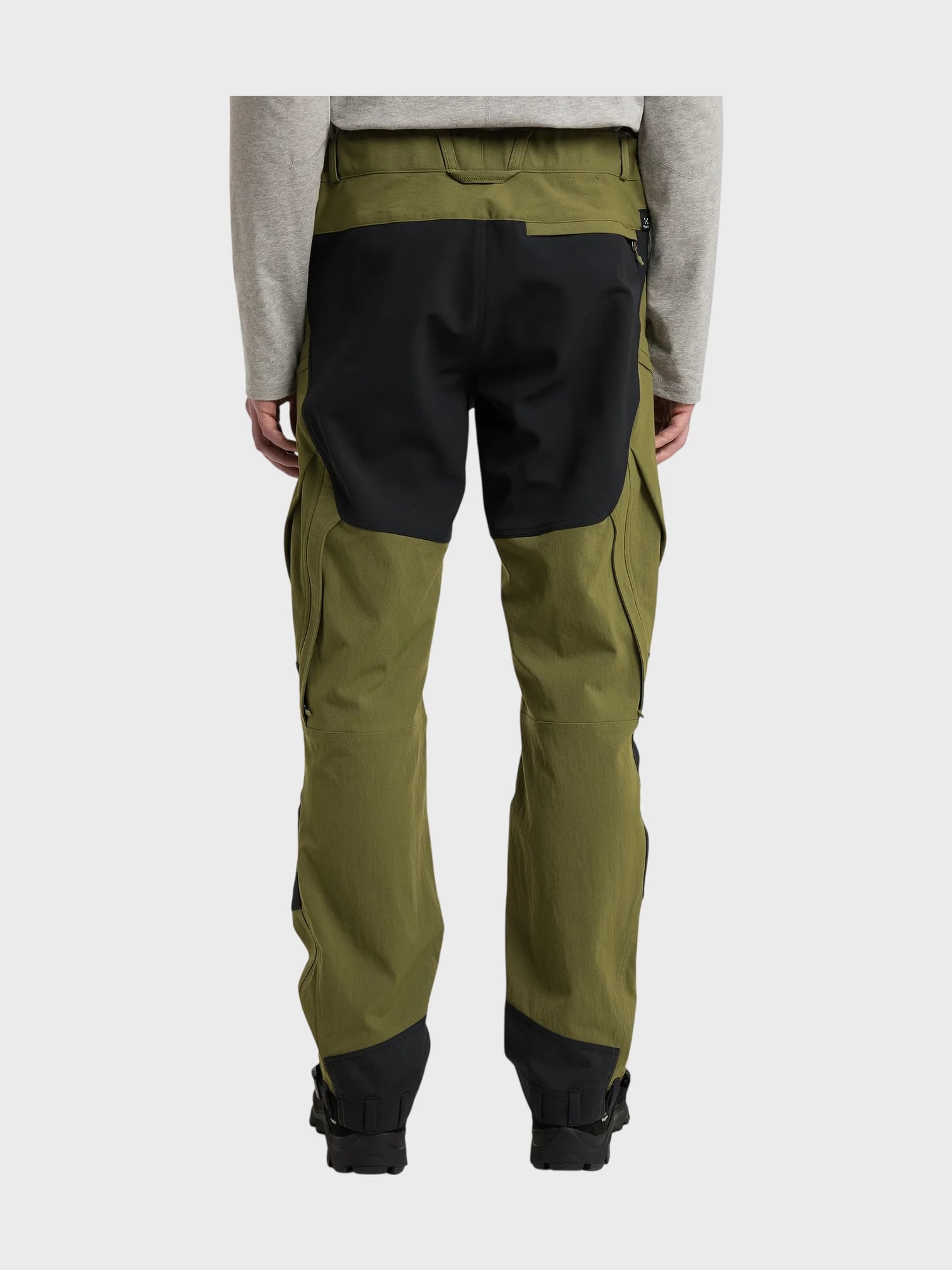 kamu-outdoors-product-rugged-standard-pant-miesten-vaellushousut-olive-greentrue-black-3_processed.webp