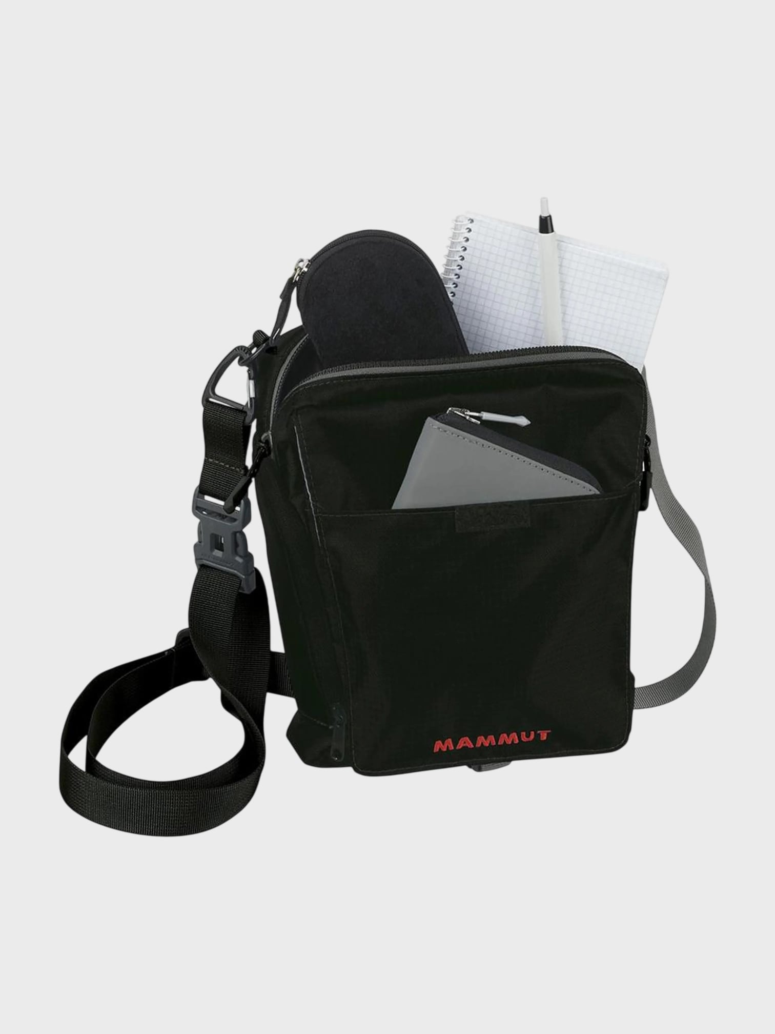 kamu-outdoors-product-tasch-pouch-3l-black-2_processed.webp