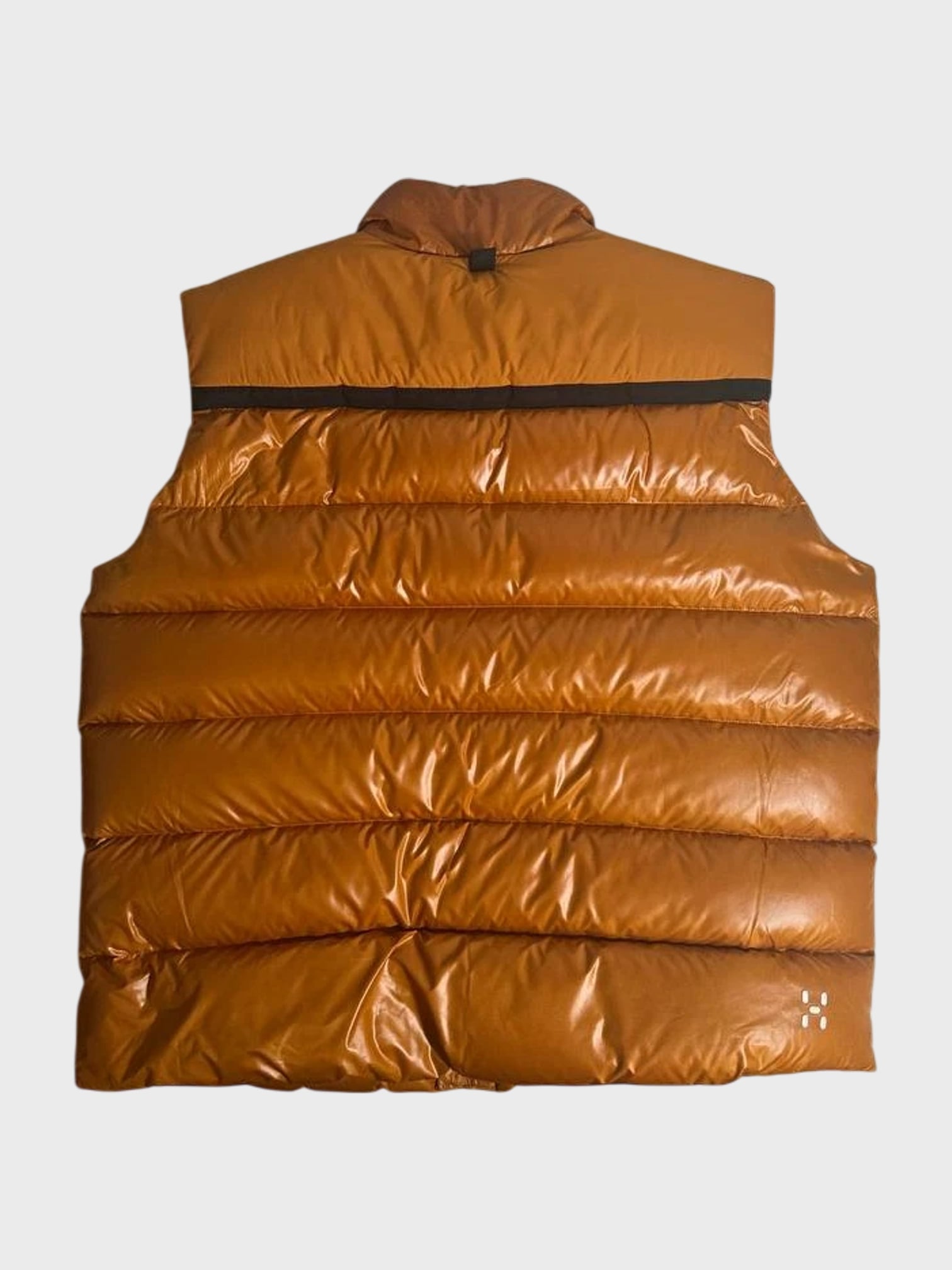 kamu-outdoors-product-untuvaliivi-ruskea-2_processed.webp