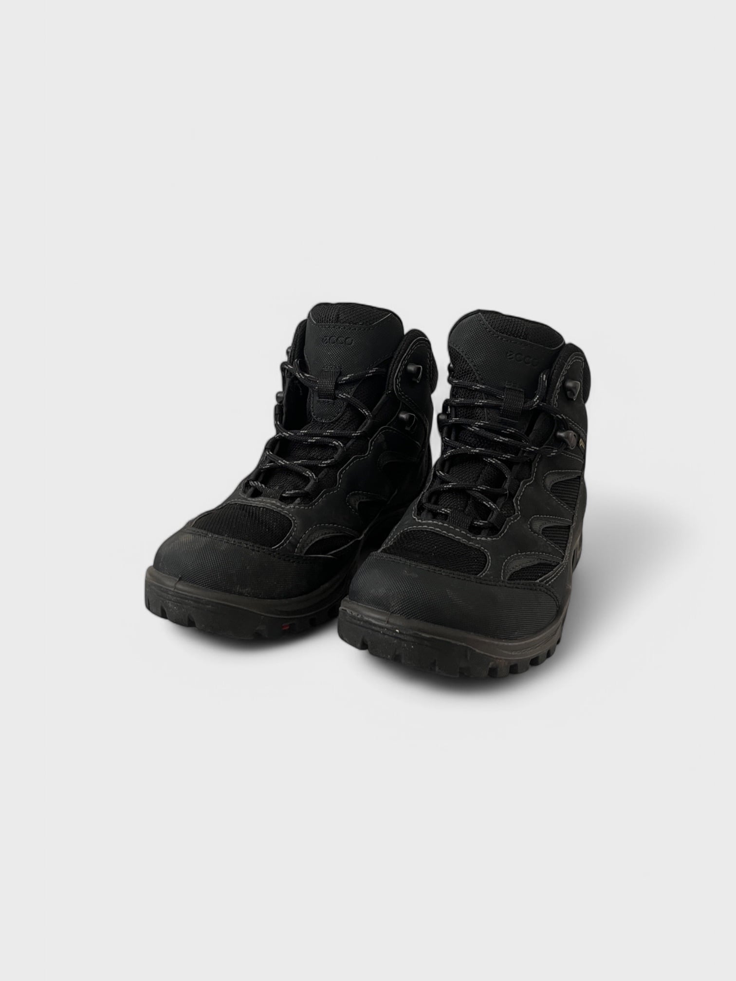 kamu-outdoors-product-image-musta-h7lxe.jpg