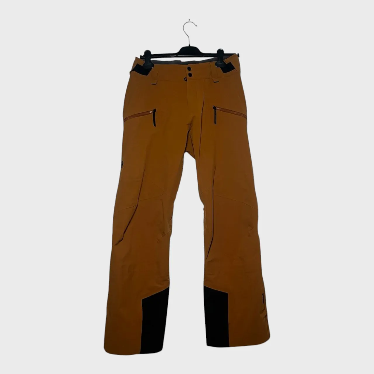 kamu-outdoors-product-image-honey-brown-fpigy.webp
