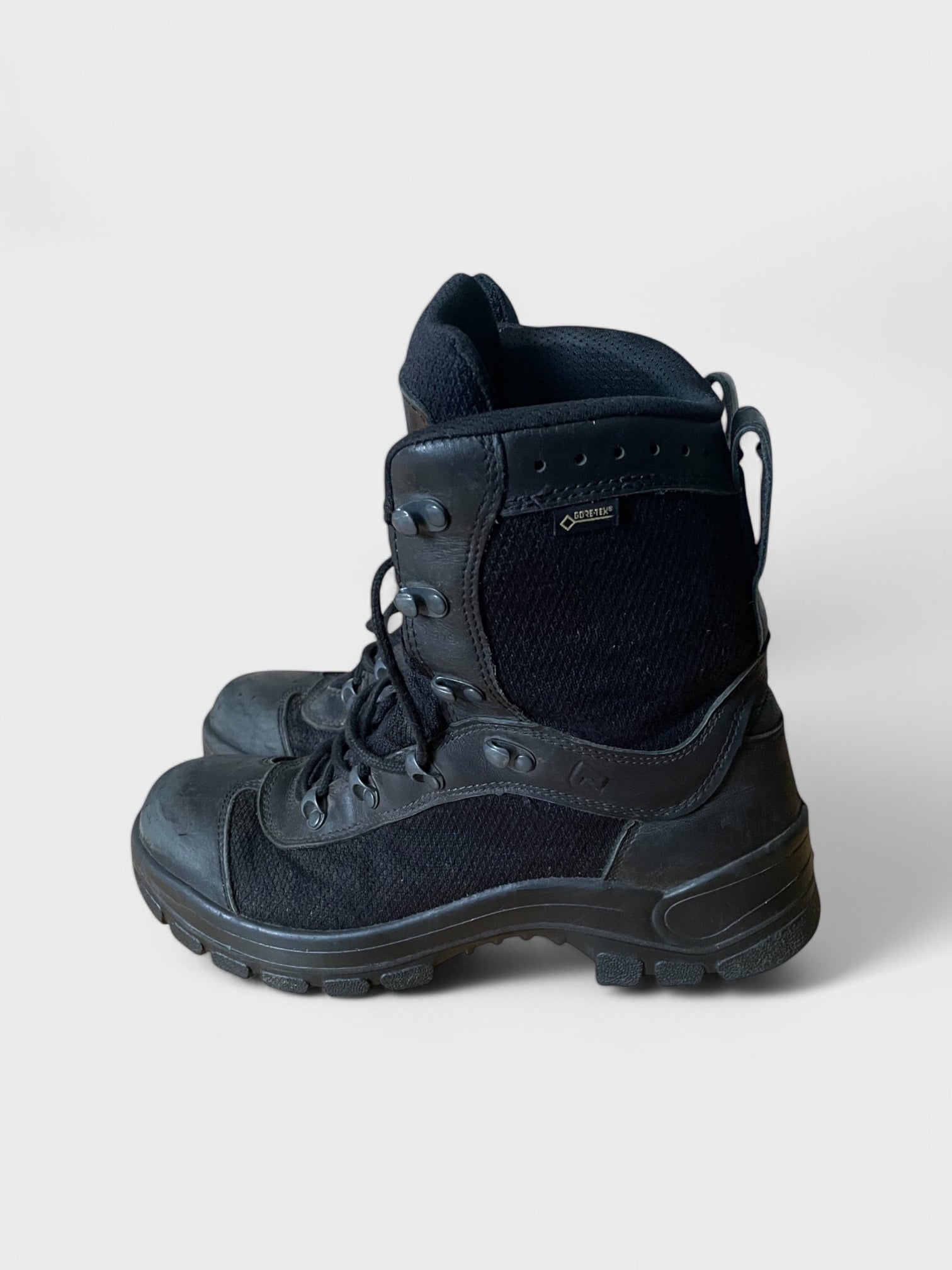 kamu-outdoors-product-image-musta-24akj.jpg