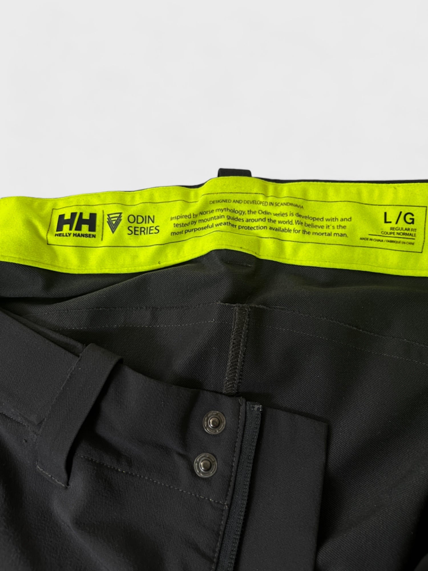 kamu-outdoors-product-image-tummanharmaa-vbge0.jpg